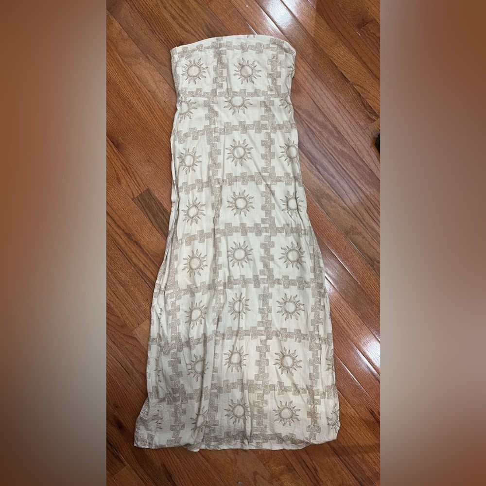Strapless dress